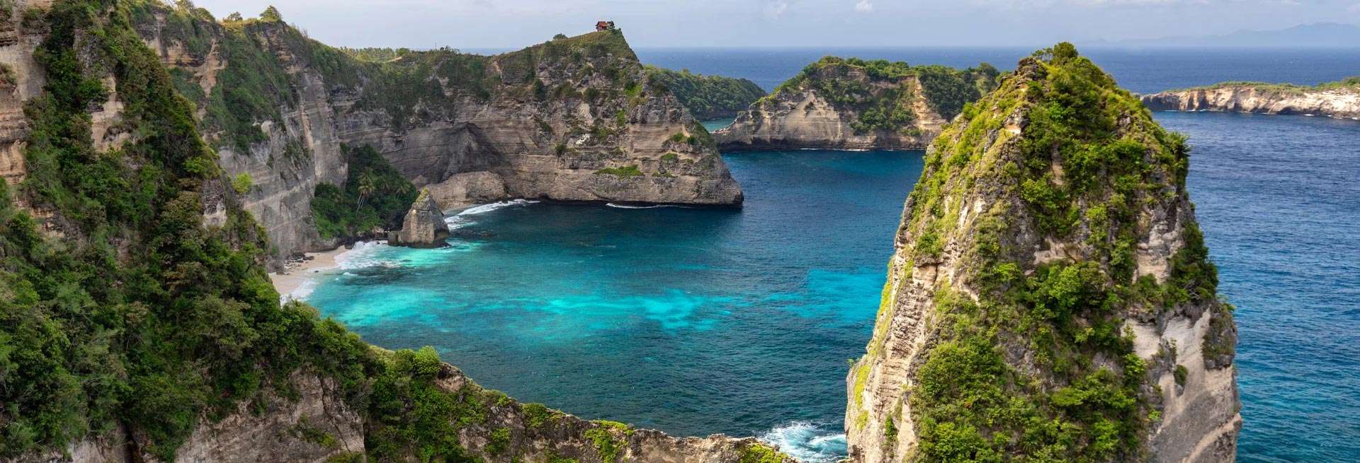 <p>First Class Flights to Bali</p>