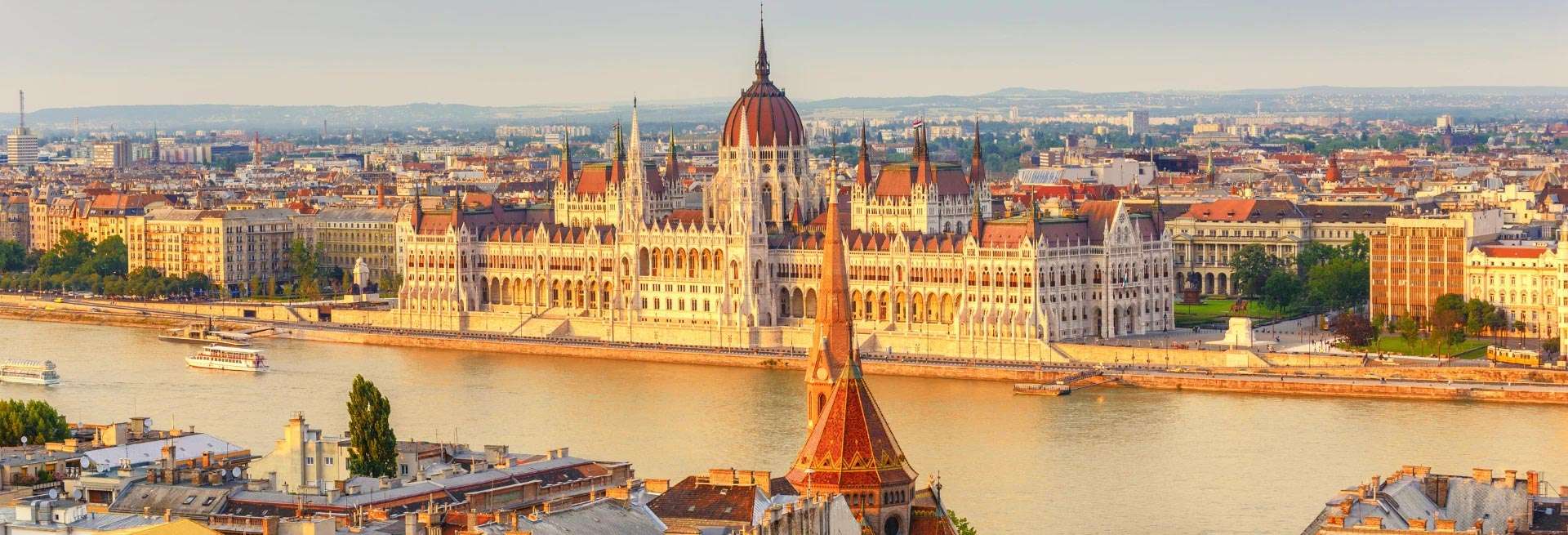 <p>Business Class Flights to Hungary</p>