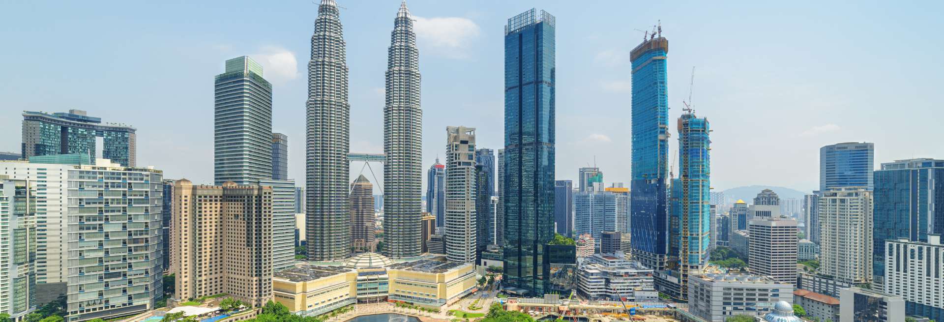 <p><strong data-start="2131" data-end="2173">Los Angeles (LAX) → Kuala Lumpur (KUL)</strong><br></p>